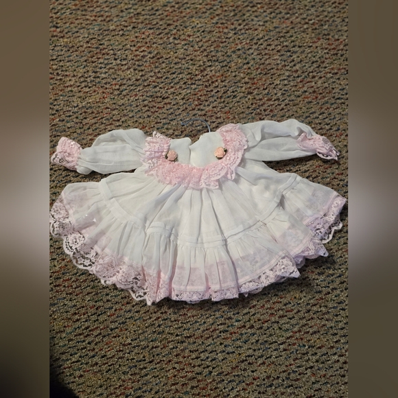 Miniworld Mini World Doll Dress White Pink Lace Flower Ribbons Frilly Skirt NWOT - Picture 1 of 9